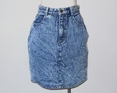 1980s jean skirt / vintage 80s skirt / denim / large l / Party Girl Acid Washed Jean Skirt