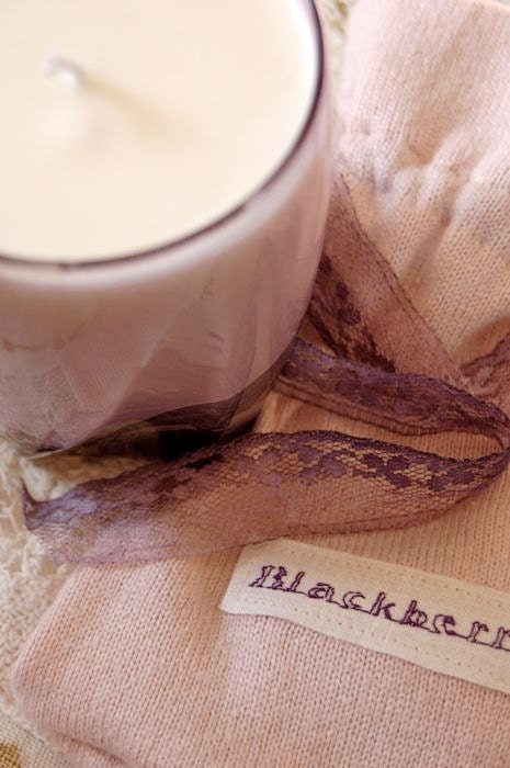 SALE Vintage Soy Candle: Vintage Amethyst Glass --- Blackberry Woods
