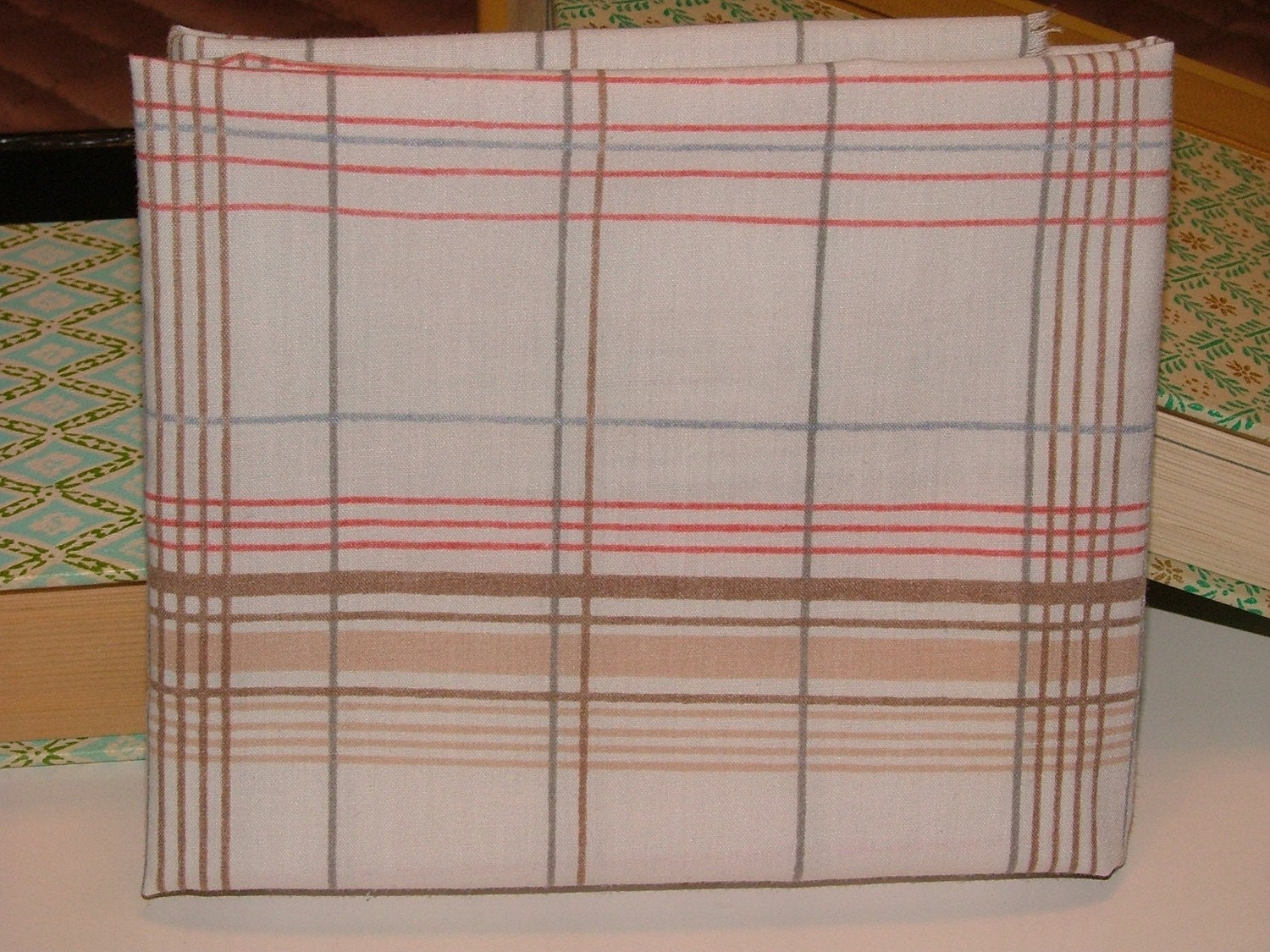 Penny Loafer - really fat quarter - vintage linens fabric