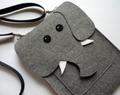 Elephant MacBook Pro 15 inch sleeve - Gray felt - Made to order
