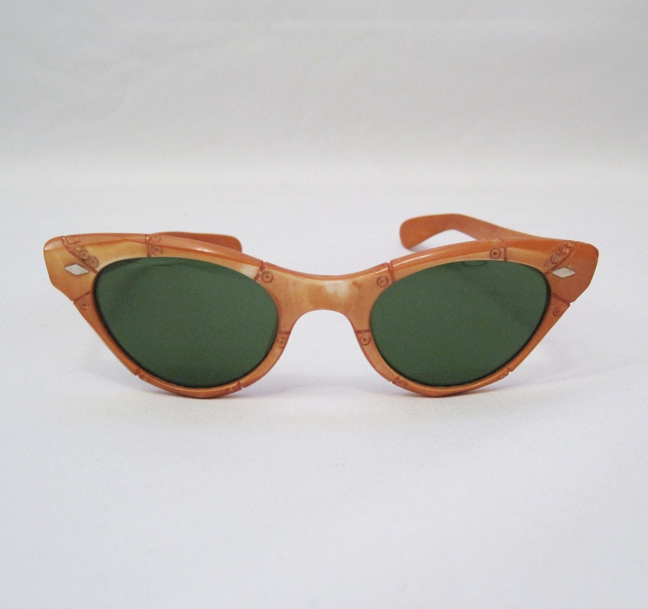bamboo 1950s sunglasses for women