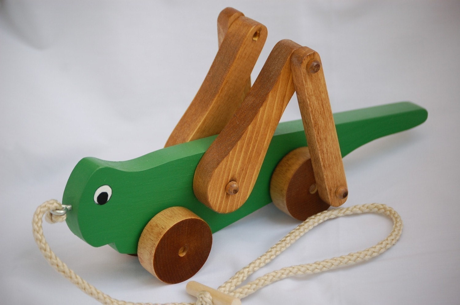 Grasshopper Pull Toy