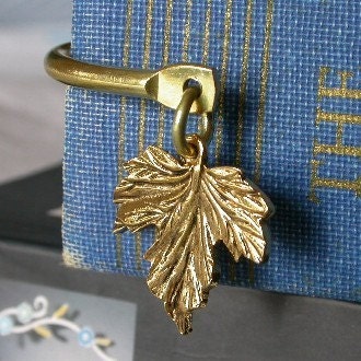 Engraved Golden Brass Nature Bookmark, Leaf Charm, Shakespeare Quote for Readers, Scholars