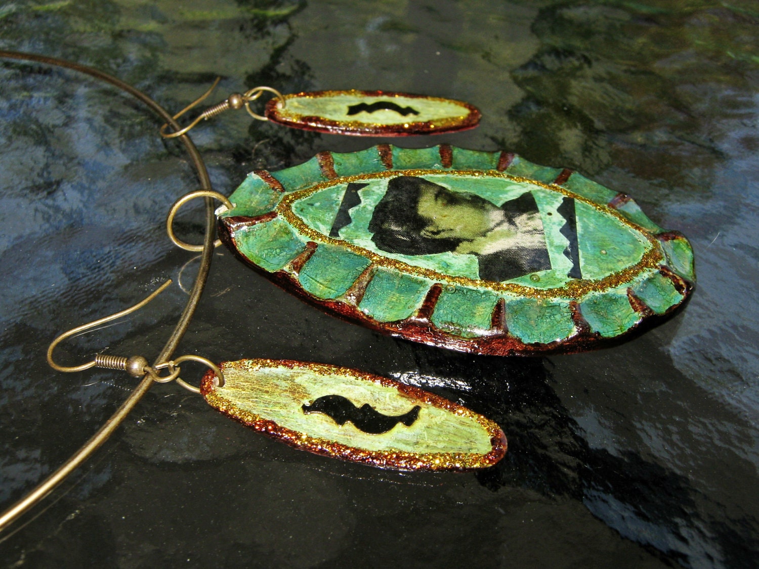 Vintage Cameo and Earring set -  African American, Wooden, Resin Necklace, Woman, Patina Green,Oval Shaped