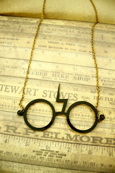 Instant Harry Potter- Glasses with scar necklace