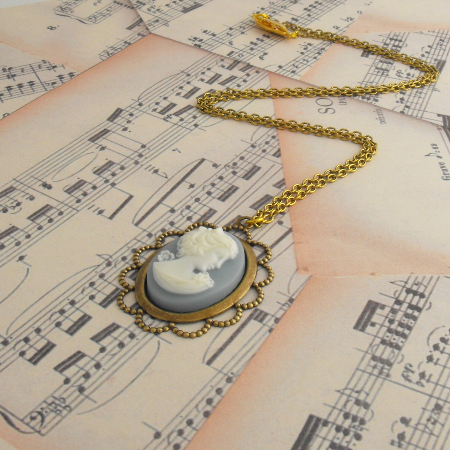 Blue & White Cameo Necklace Lady Antique Brass Filigree Setting Vintage Style Jewellery