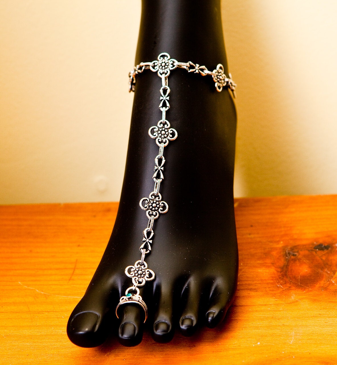 Unique Barefoot Sandal Foot Jewelry by AmberTortoise