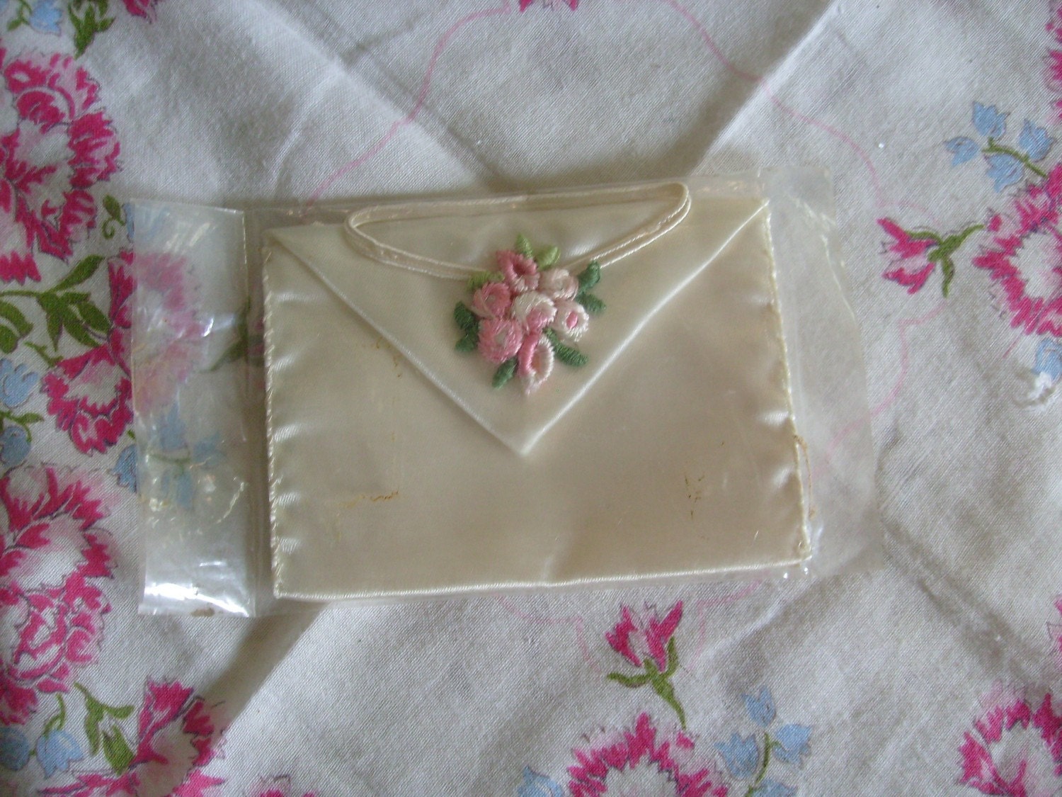 Memorial Day Sale Vintage bride's garter wallet by Hortense Hewitt ivory with rosette accent perfect for wedding img