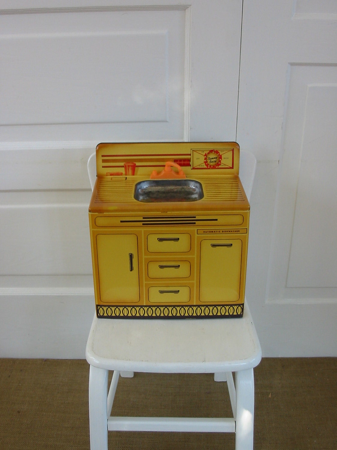 Vintage Wolverine Metal Toy Sink Kitchen Sunny Suzy Yellow