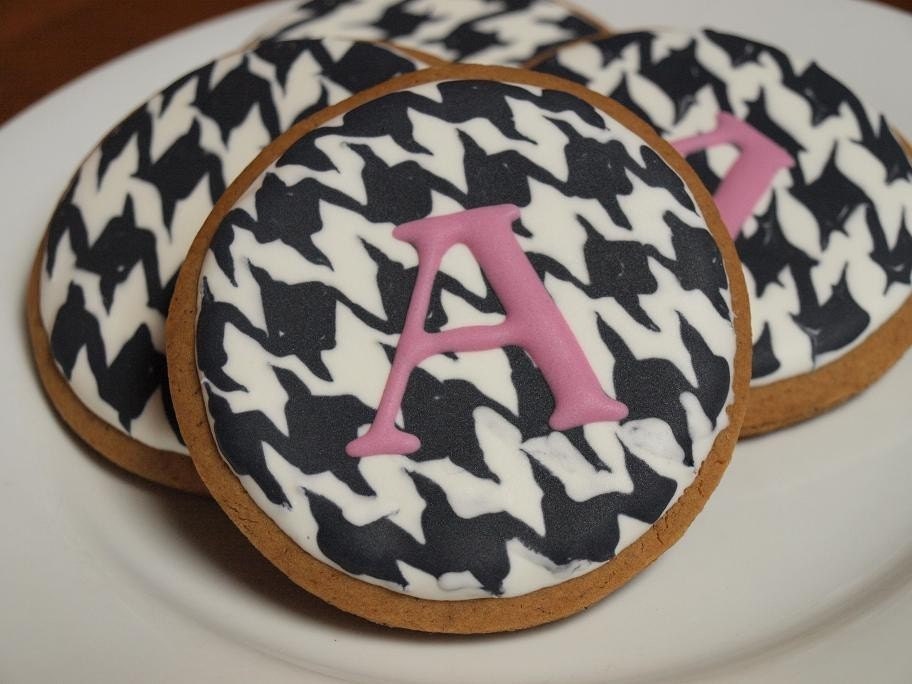 Houndstooth Cookies with Monogram - Set of 6
