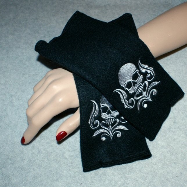 Embroidered Damask Skull Fleece Arm Warmers Black / Silver MTCoffinz