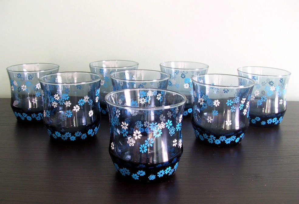 Vintage Blue Straw Flowers Libbey Rock Glass Hostess Set (8 pcs plus original box)