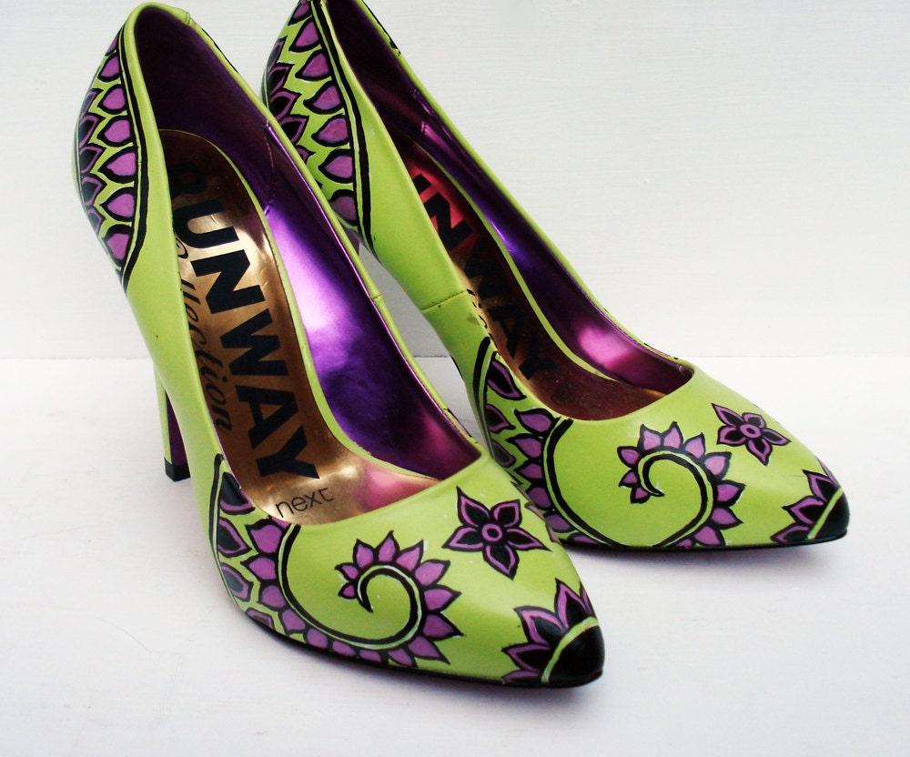 Hand Painted Heels - Modern Henna Lime green court shoes - UK5/ US7.5/ EU38 - Kezbirdie