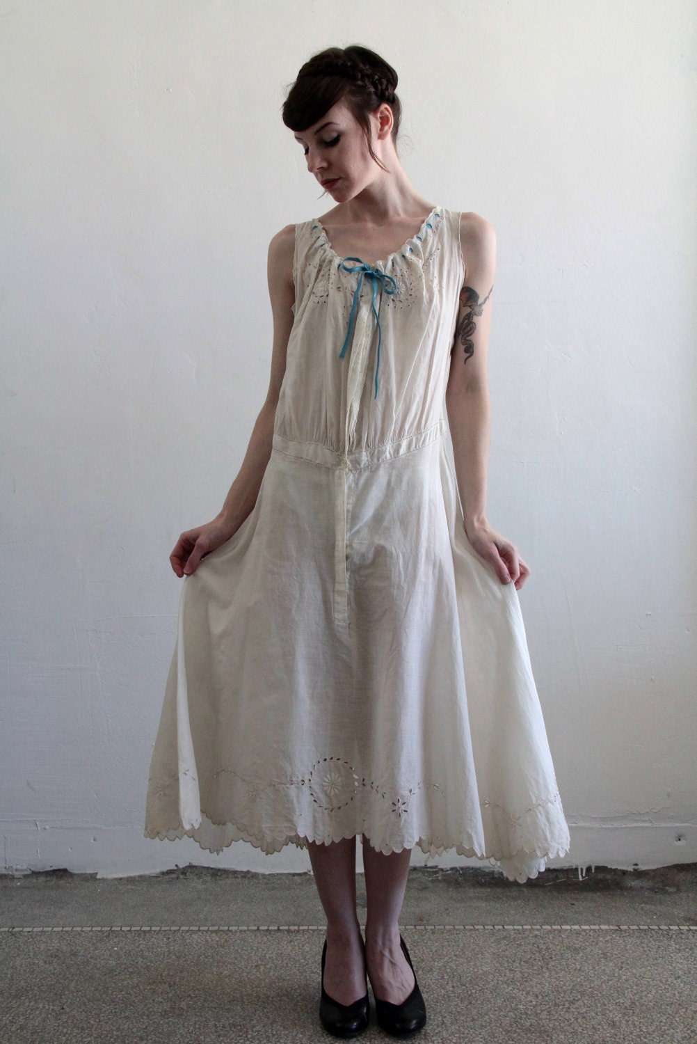 1900s Gown . Antique Wedding Dress . Summer . Cotton . Vintage Bridal Attire