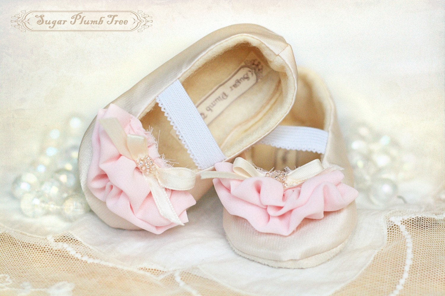 Charlotte baby shoe/booties in cream and pink