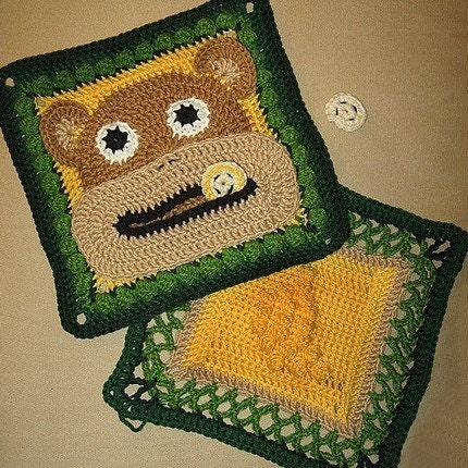Bruno the Monkey and Banana Granny Square Crochet PATTERN - 2 different squares - PDF - Immediate Download