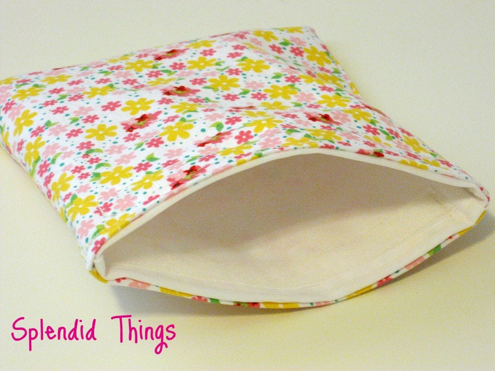 Sweet Little Flowers ... a reusable fabric snack bag