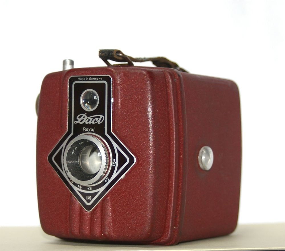 Vintage German Daci Royal Box Camera   1950