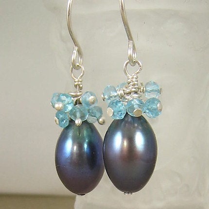 Peacock Pearl Luxe Earrings (AZIZI 001)