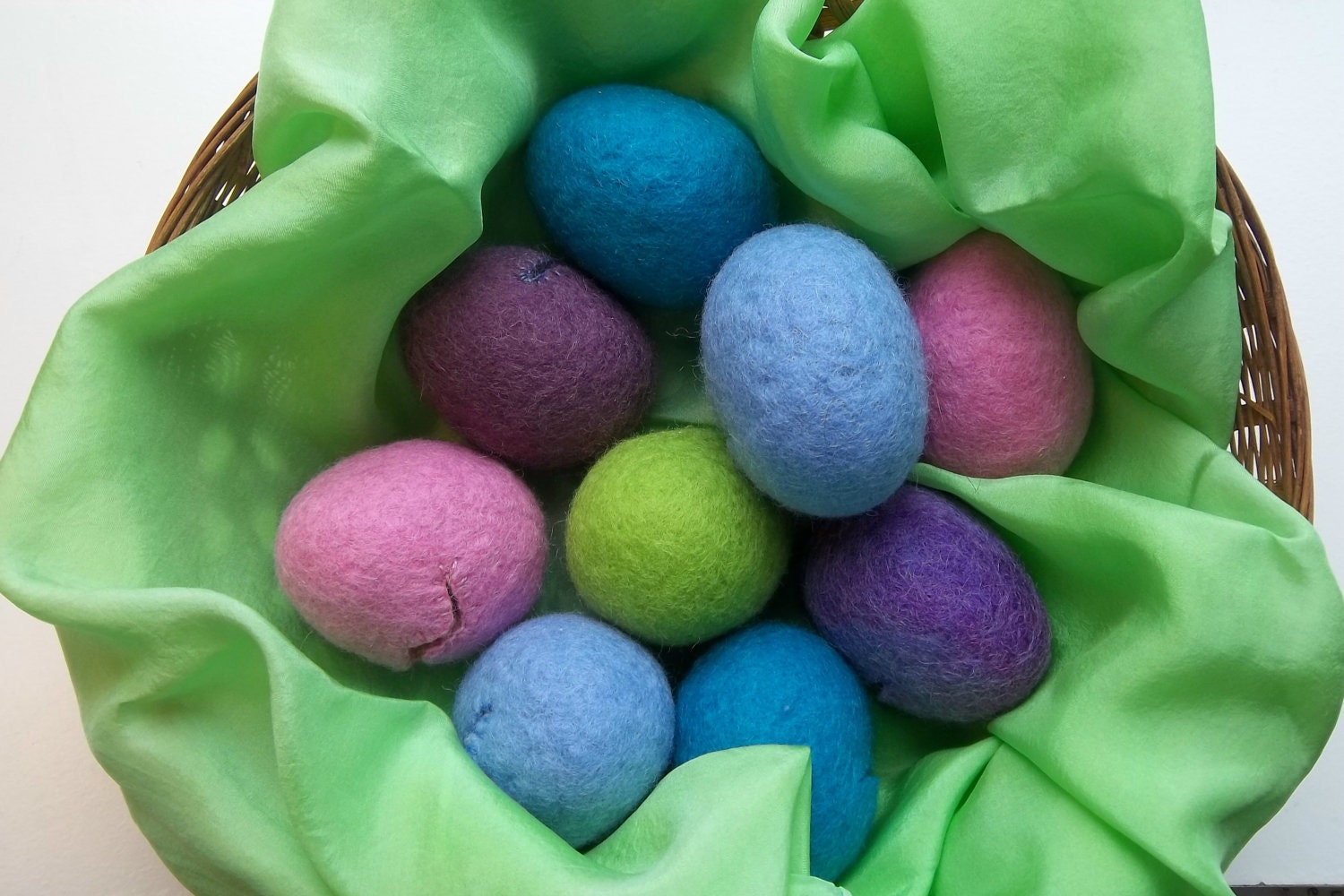 Easter Basket Green Playsilk / Ecofriendly Easter "Grass" / Waldorf Natural Open Ended Imaginative Play / Easter Eggs Bunny