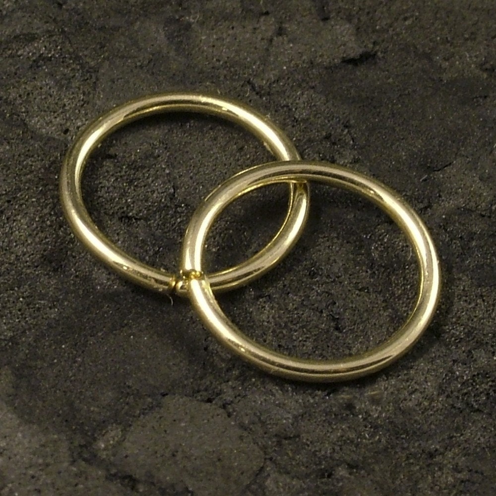 Tiny Gold Fill Hoops - 14K / Catchless / Endless / Seamless Hoop / Tragus / Helix / Cartilage / Nose Ring / Customize to Your Size