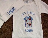 Its a Boy Infant Newborn Baby Onesie Creeper short or long sleeves Hat Set Personalized