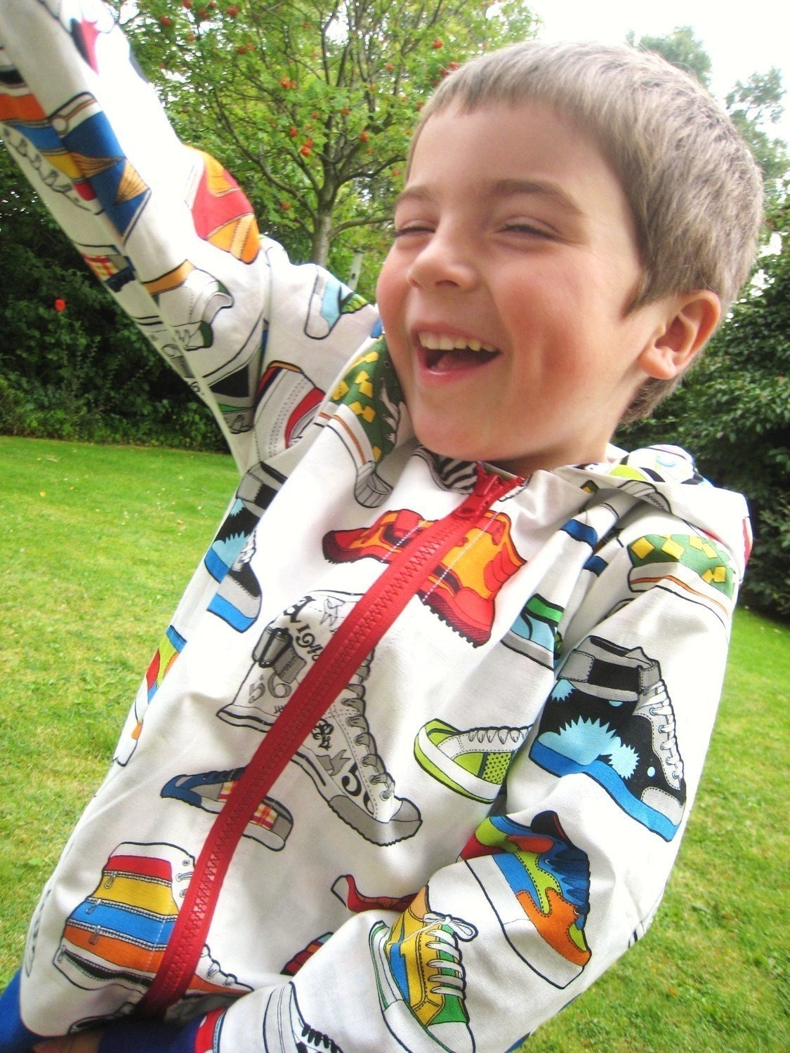 The Reversible Zippy Hoodie sewing pattern UNISEX  5Y/6Y/7Y/8Y - PDF
