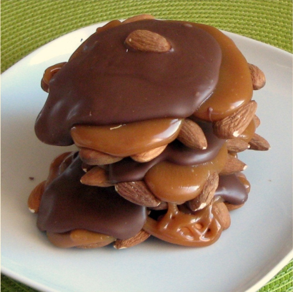 Almond Caramel Chocolate Turtle Clusters Il_170x135