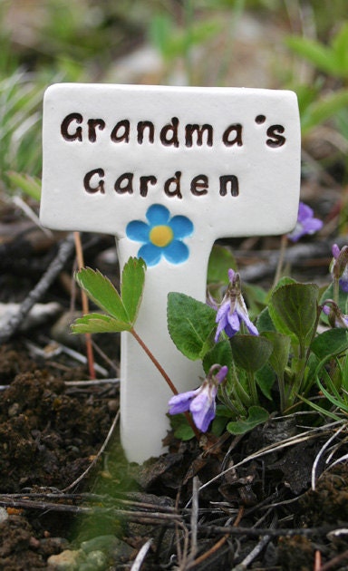 Grandma's Garden with colored Flower - Little Sign Marker Stake for Garden, Plant Pot or Terrarium - Made to Order
