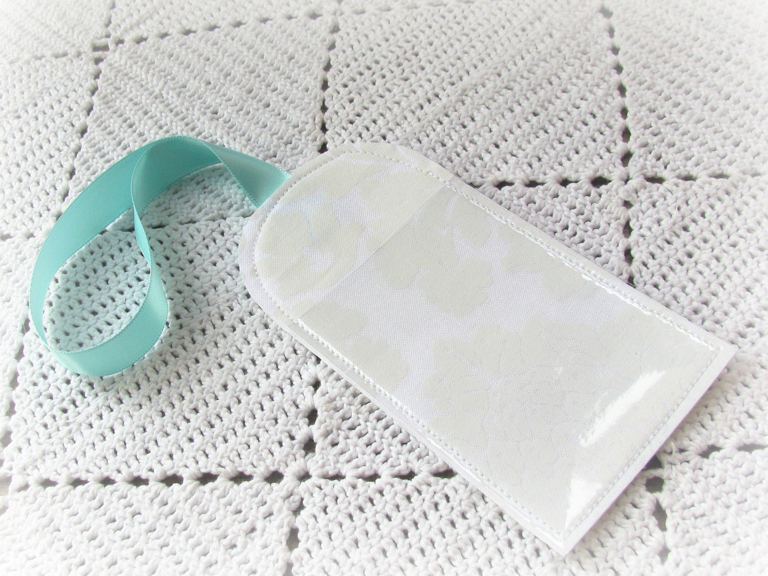 Single Luggage Tag - Tone on Tone White