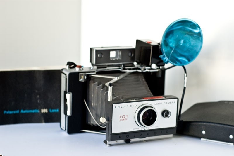 Vintage Polaroid Land Camera 101 Automatic with user manual