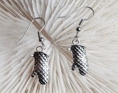 baker's oven mitt earrings