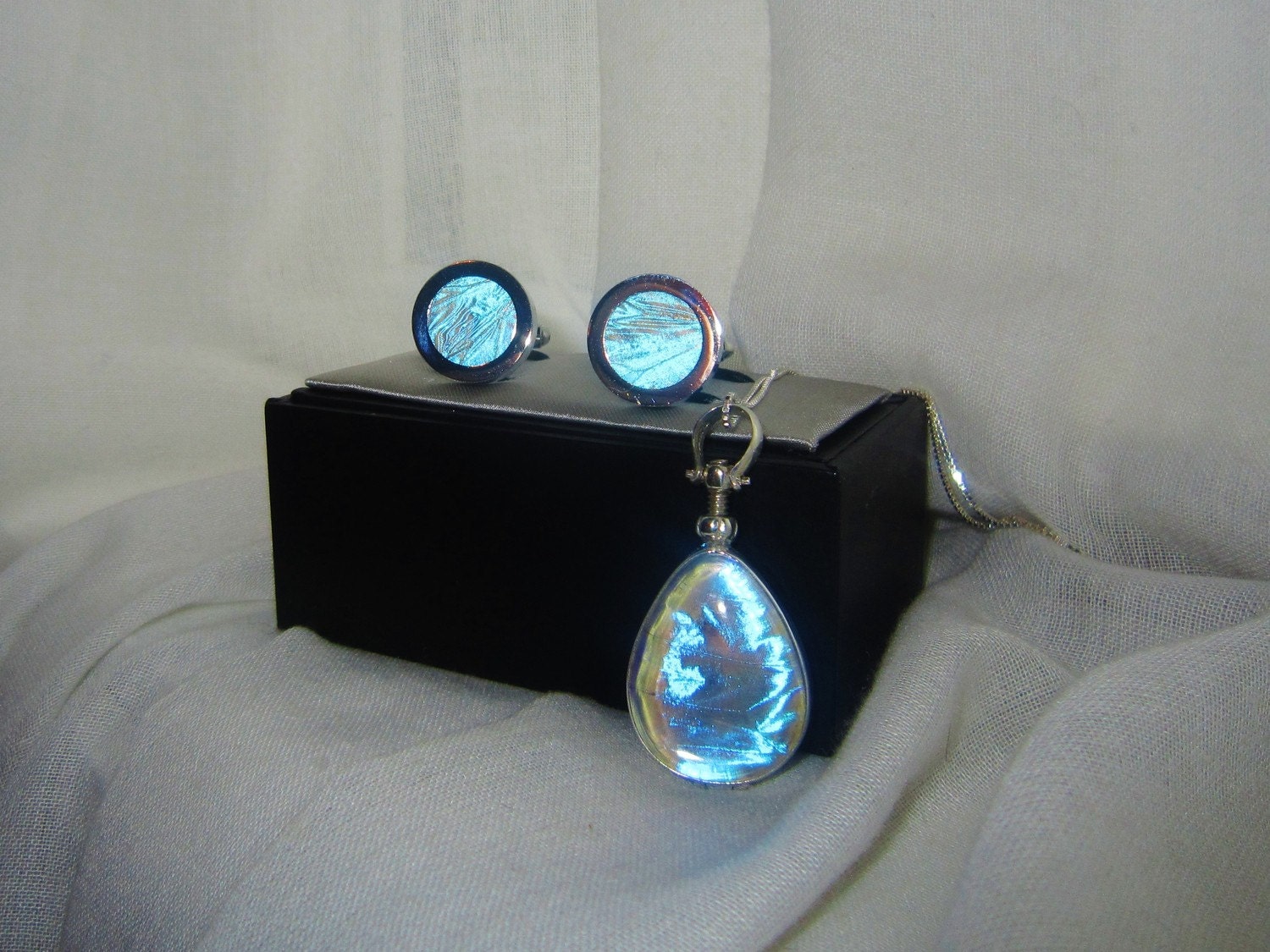 Wedding Set Real blue morpho butterfly Bridal Jewelry Set Necklace and Cuff Links Winter Wedding