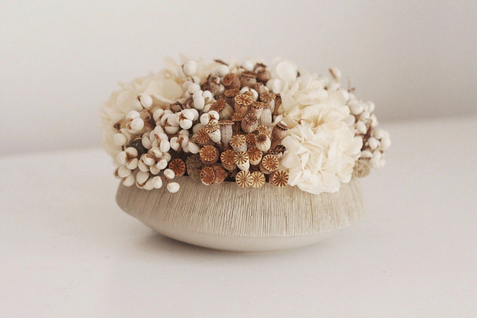 soft textures - modern dried flower arrangement