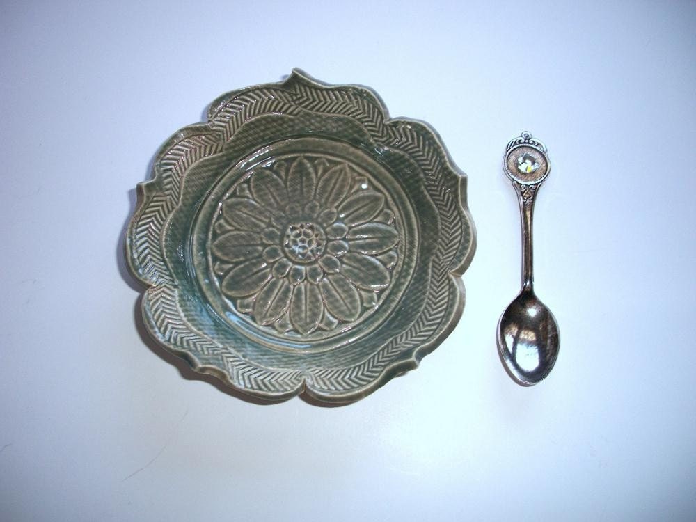 Green Lotus Bowl with Victorian Spoon