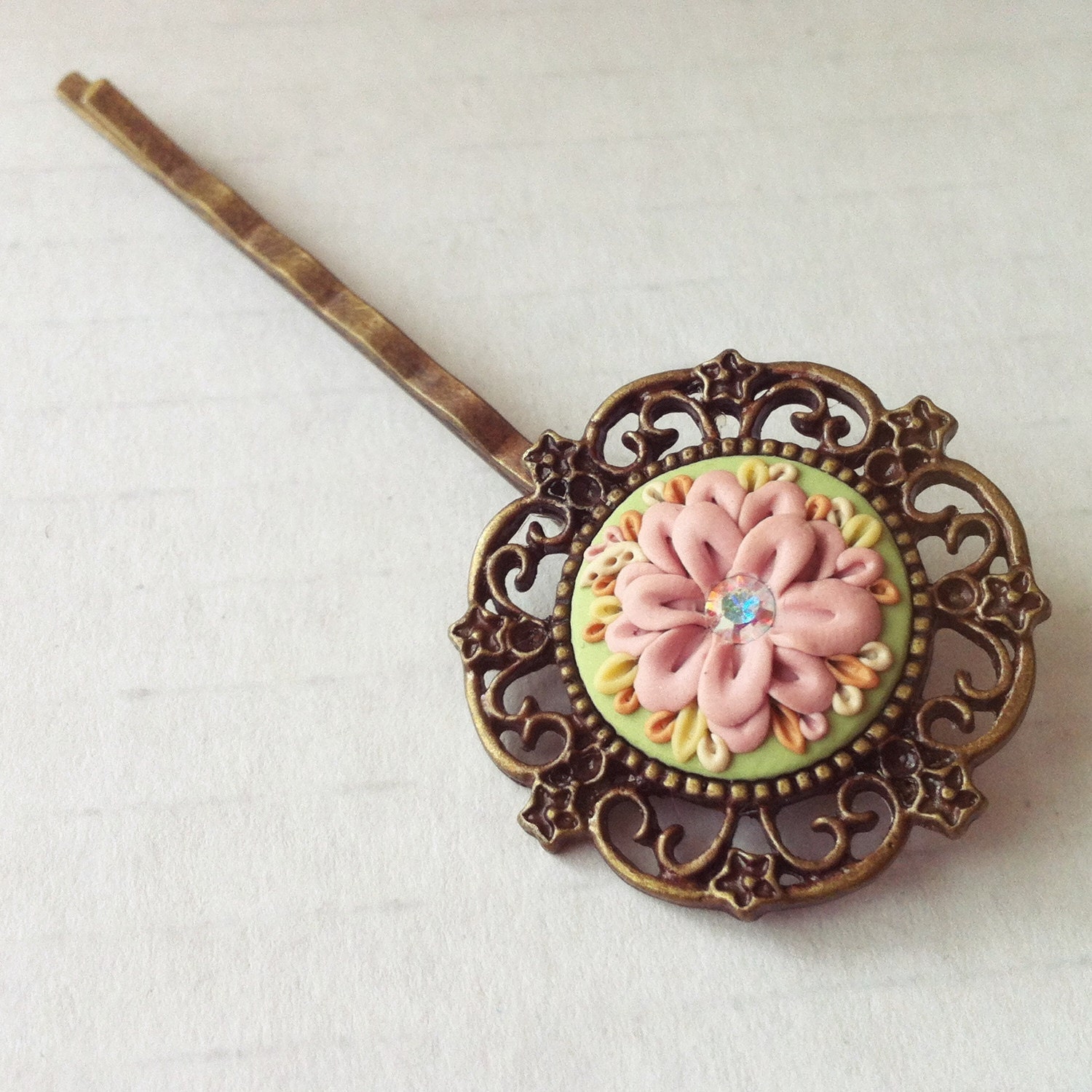 Flower hair pin pink - romantic pastel - vintage filigree