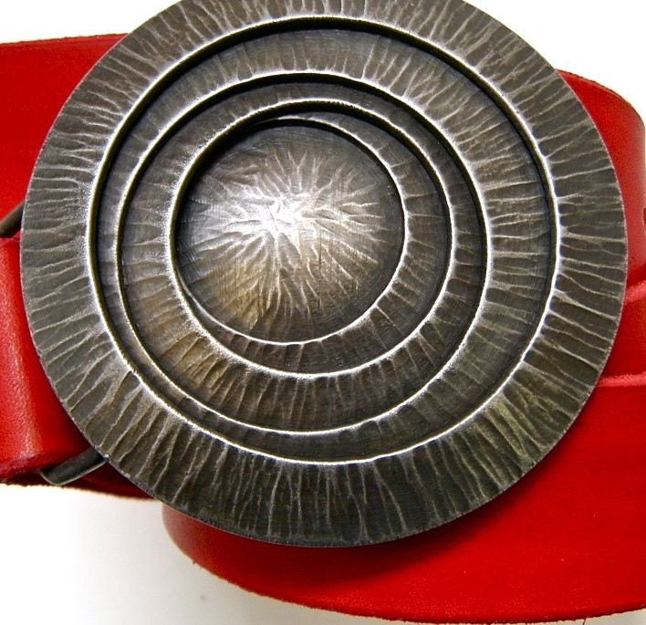 Graphite Buckle Hatched Texture