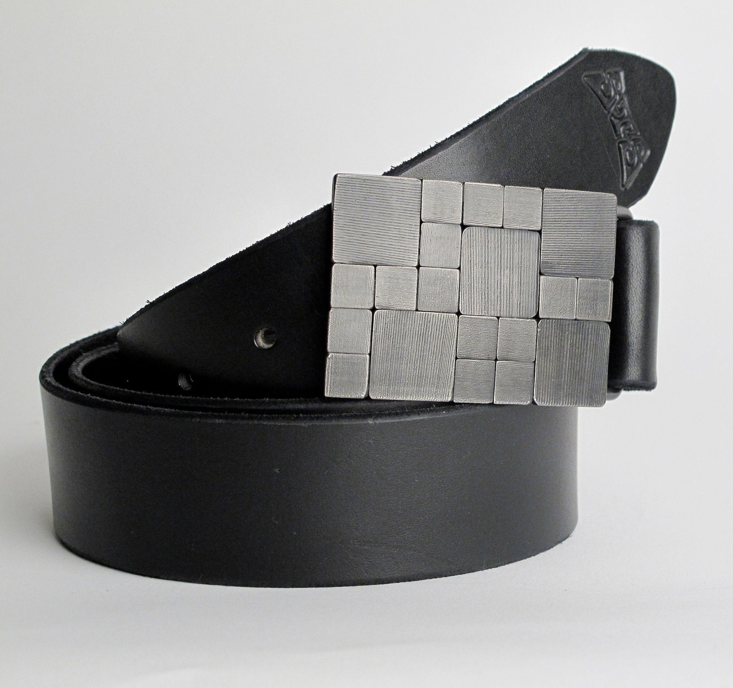 Checker Buckle