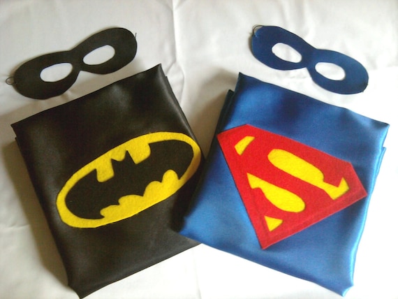 Superhero cape REVERSIBLE Batman and Superman WITH REVERSIBLE mask