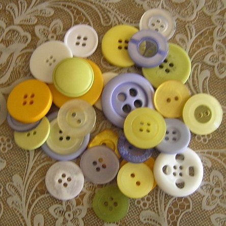 25 Desert Wildflowers HAND DYED Medium to Large sized Button Mix Yellow Green White Orange Purple buttons