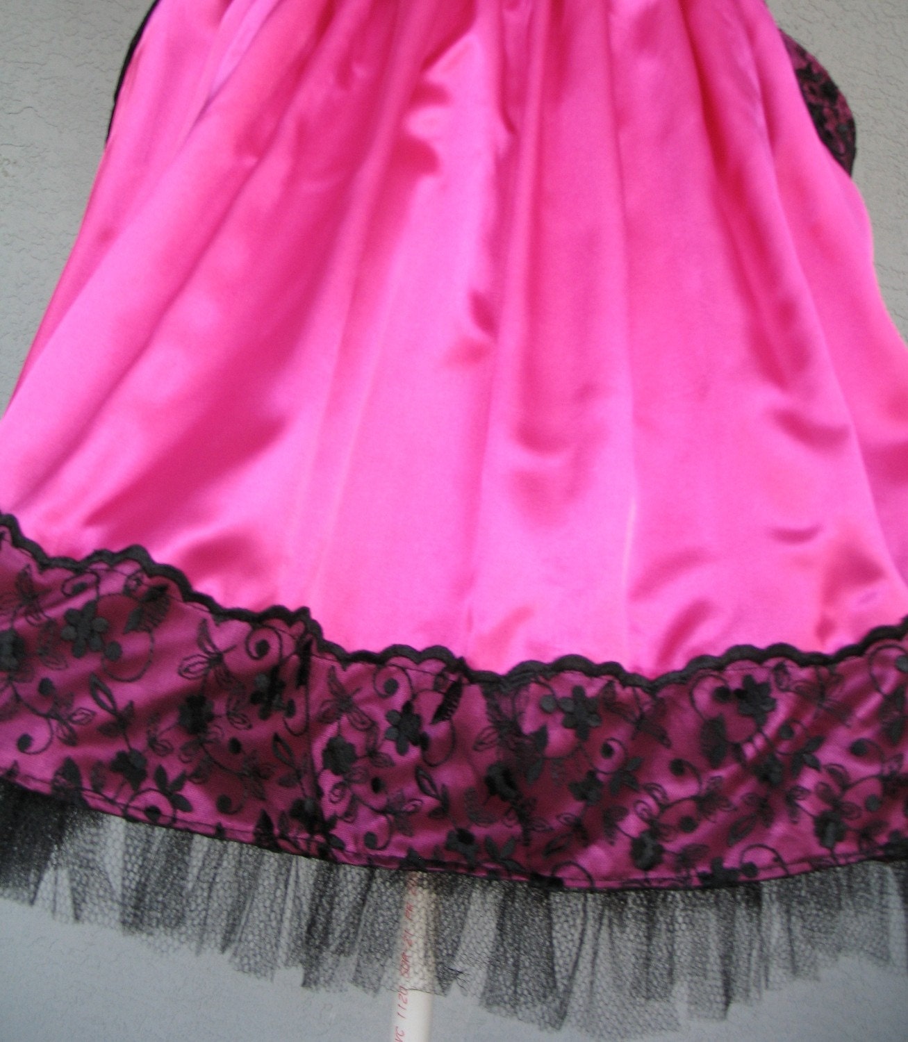 Gothic Lolita Two Layers Hot Pink And Black French Lace Two Front Pockets