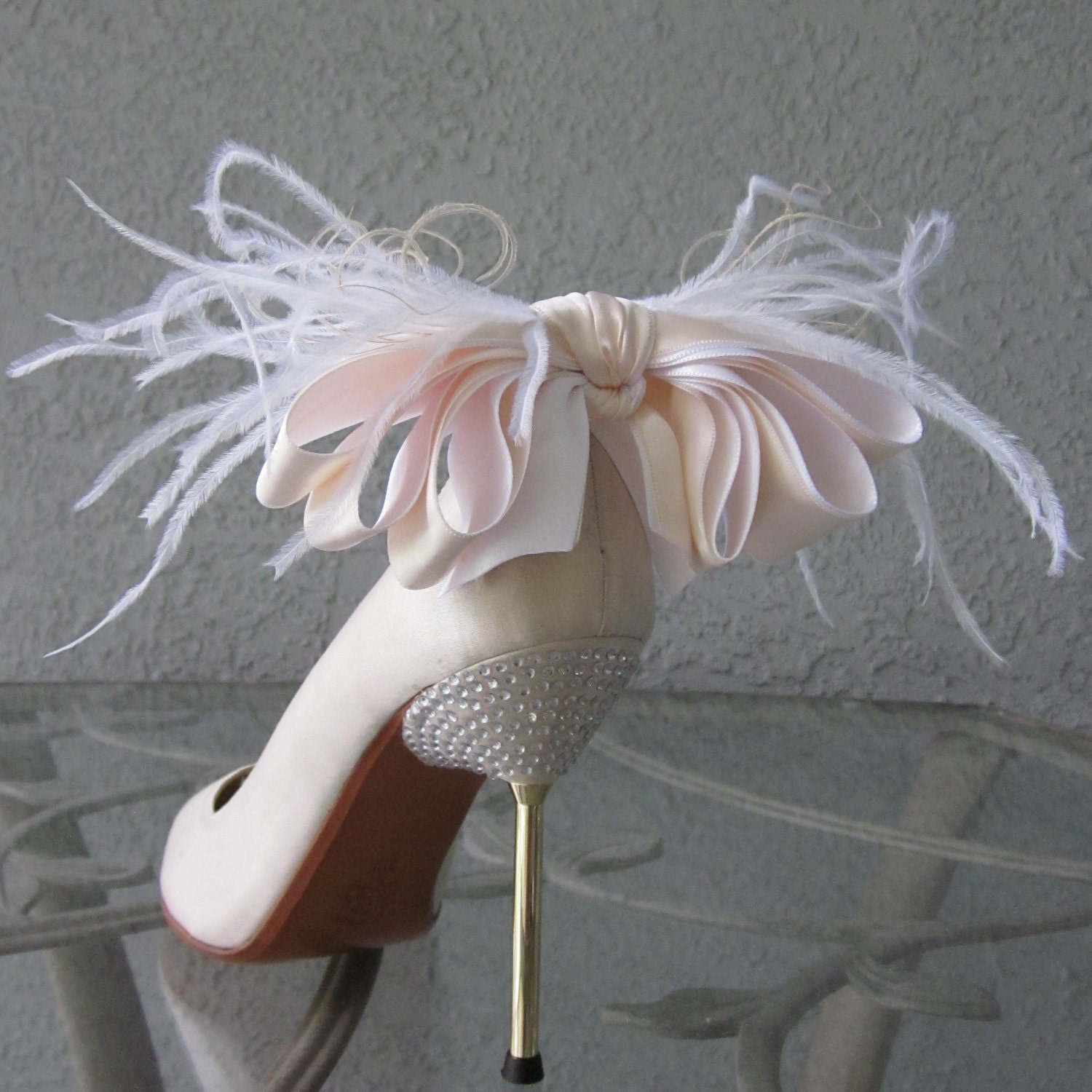 Bridal Shoe Clips Ivory And White Bow And Feather