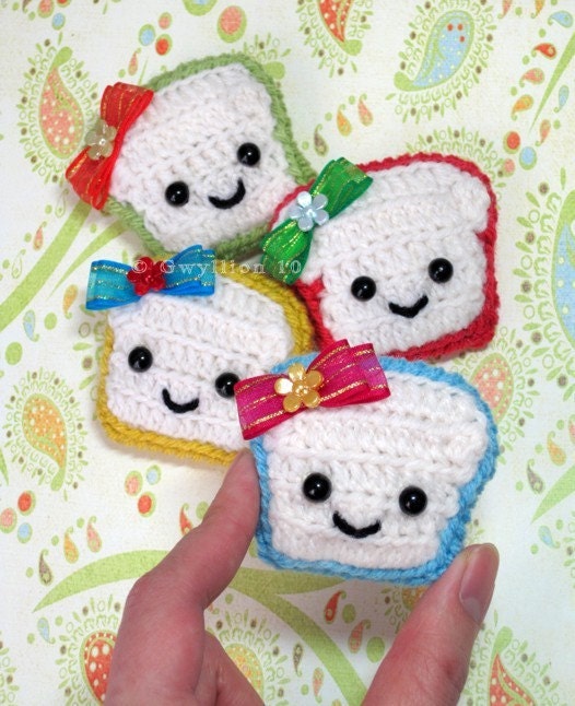 Hand Crochet Puffy Mini Toastie Brooch - (1)