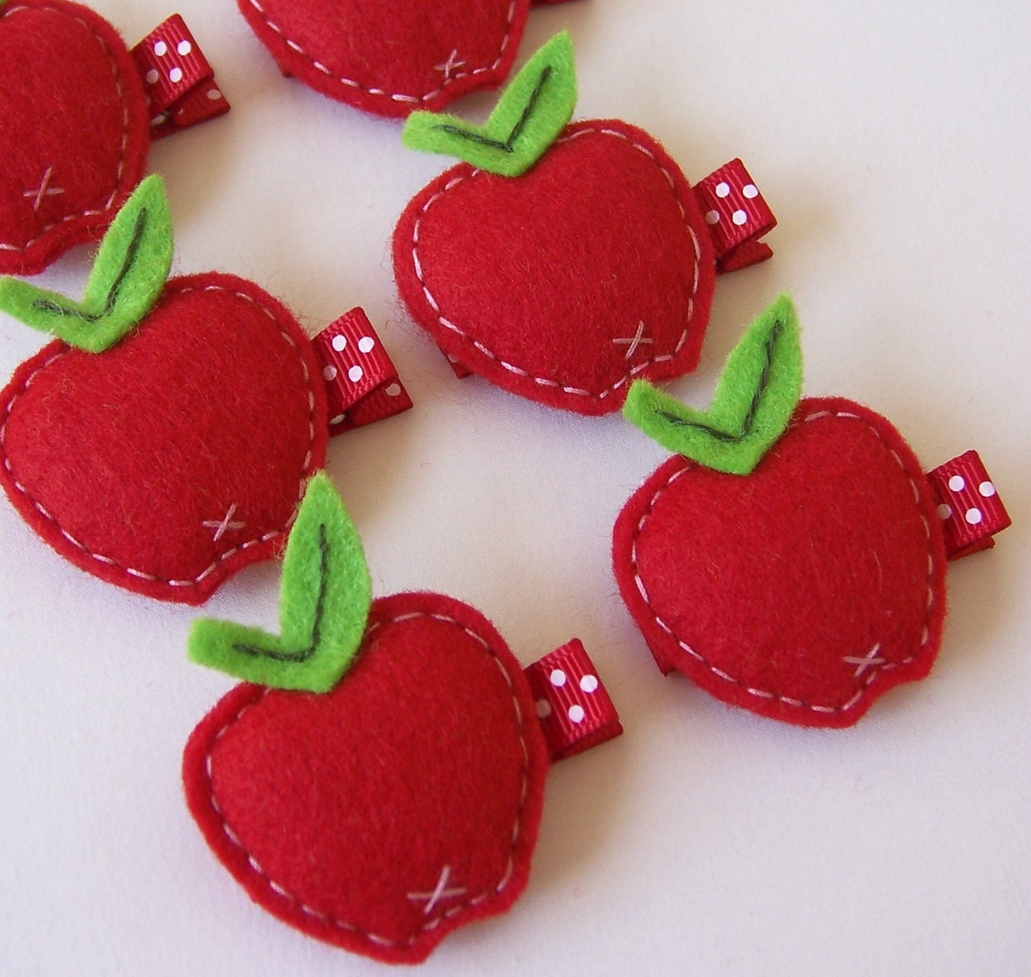 Puffy Felt Red Apple Hair Clip - An adorable red apple felt clippie - Cute every day clip - Birthday party favor