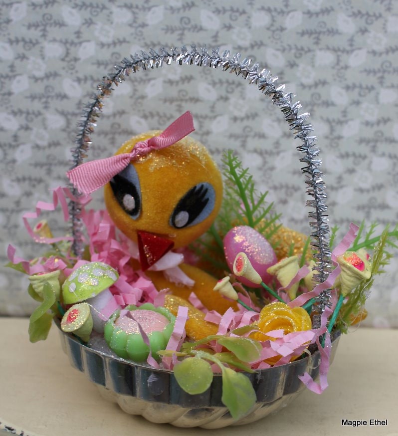 Vintage Style Easter Basket  - Tin Mold, Chick with Big Doe Eyes