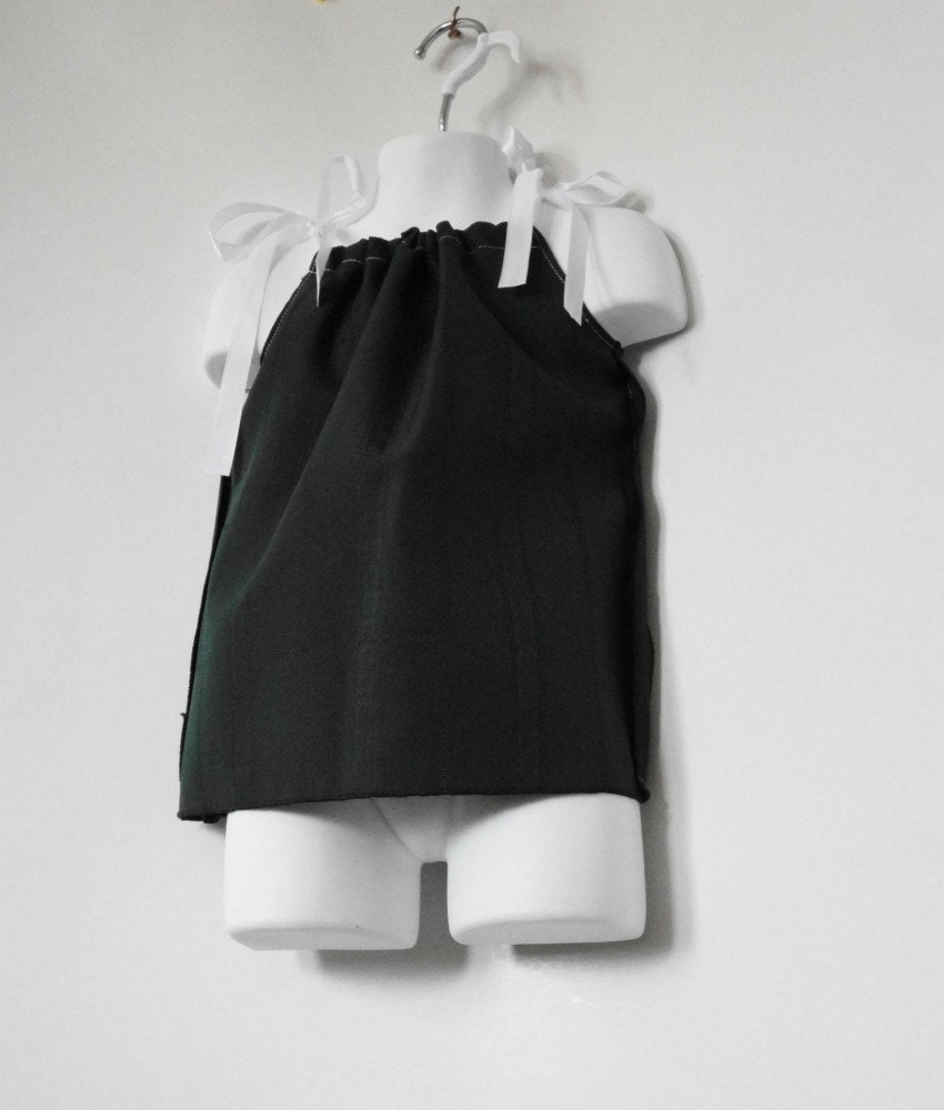 Baby Pillowcase Dress. Upcycled Girls Clothing. Green Dress. Christmas Dress. Size Newborn to 12 Month. Length 14 inches.