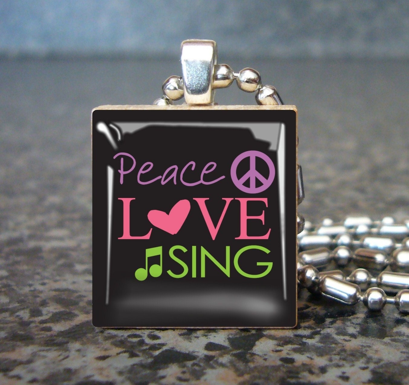 peace love sing