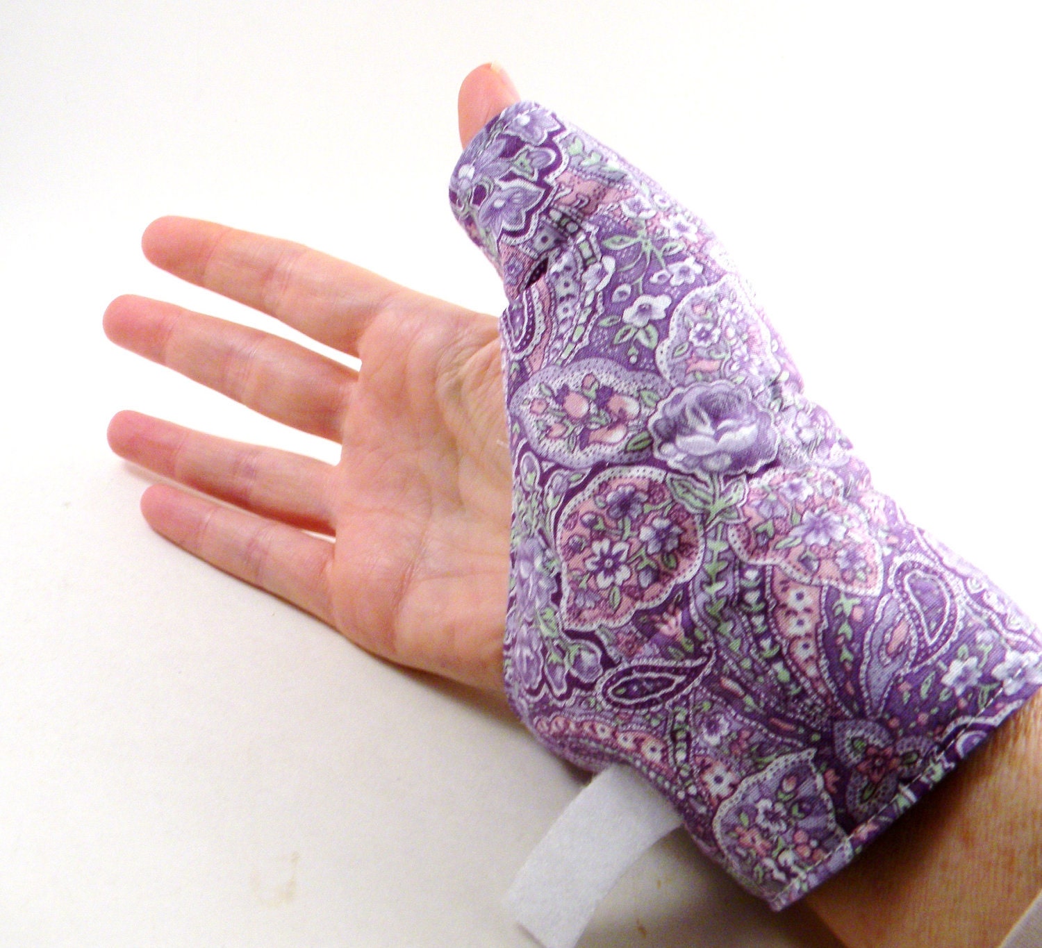Texting Thumb Heat Pack Hand Wrap, hot cold wrap for hand, wrist, thumb - purple