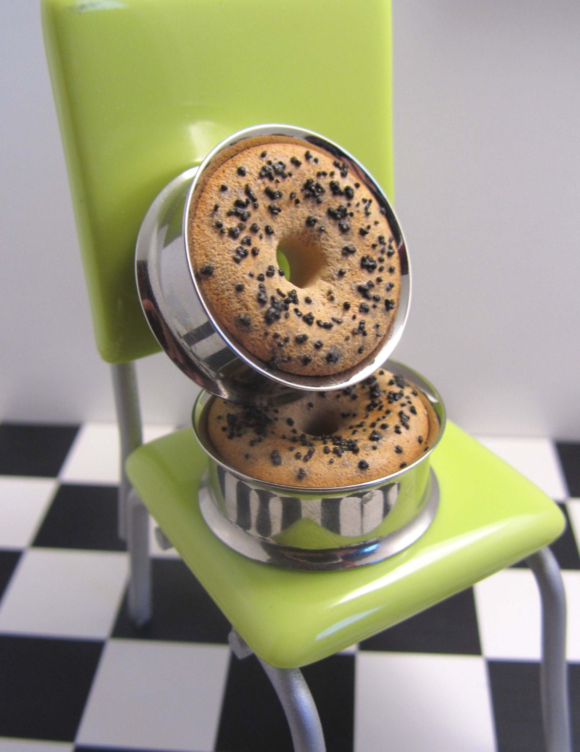 1" Bagel Eyelets - Poppy Seed Bagel Plugs