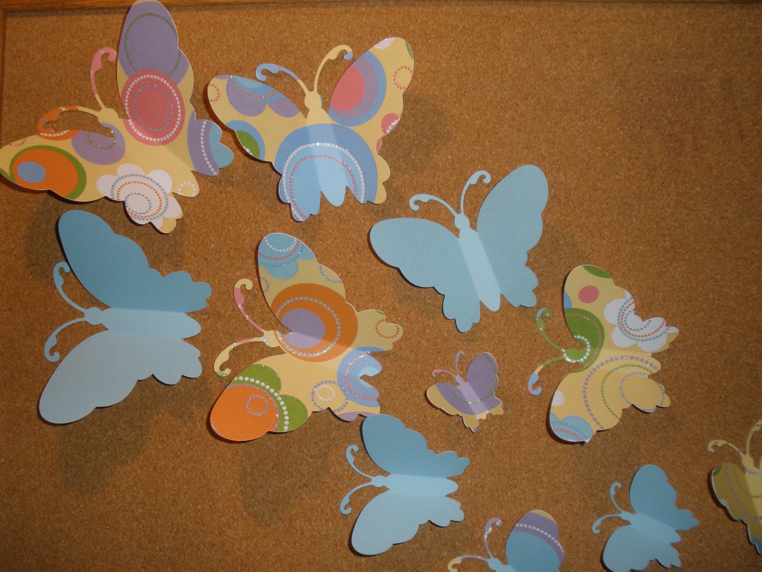 20 Attractive Glitter & Colorful Butterflies 3D,Art, Paper, Wall Decor, Wall Decal, Teenagers Rom, Girl Room, Nursery, Wedding, Baby Shower
